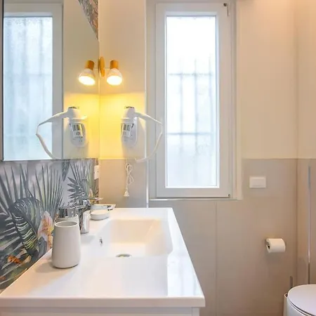 Apartmán Modern Ac, Wifi Next To 2 Metro Line Stations And Life Area
